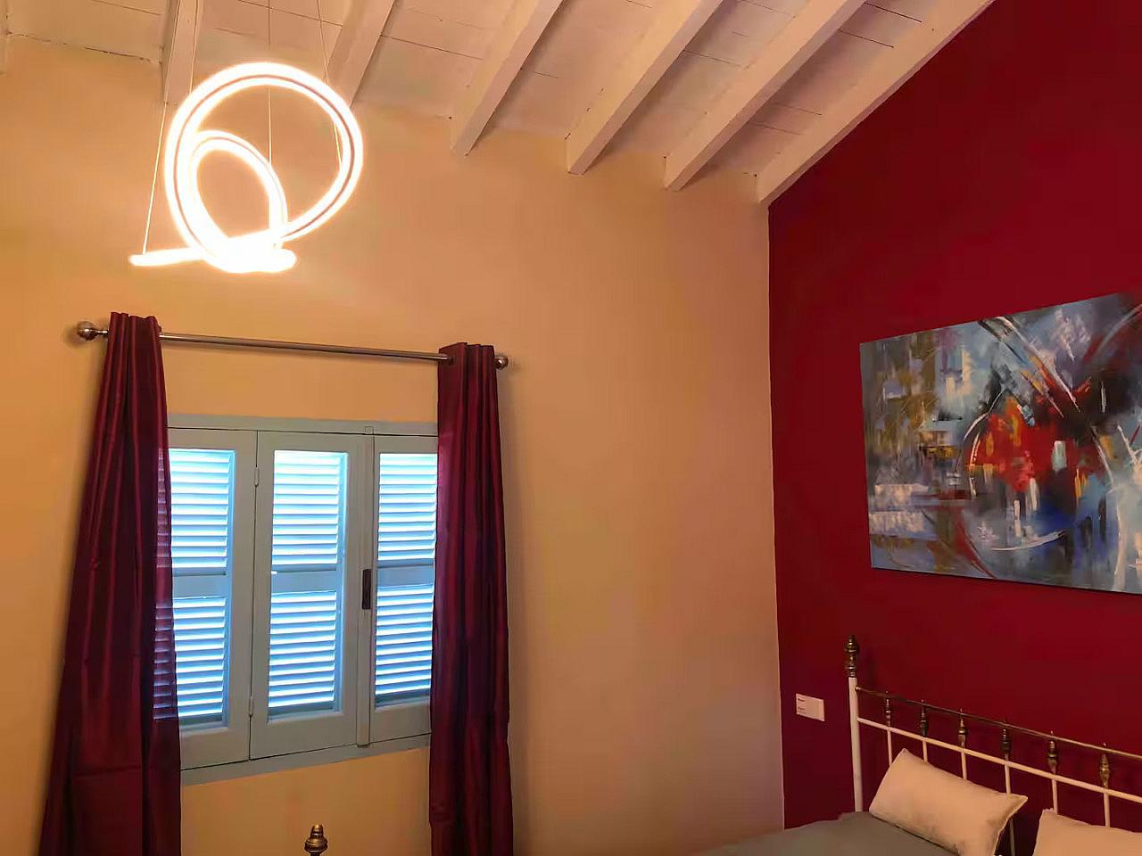 EF 2 - One Bed Marble Oom - 5