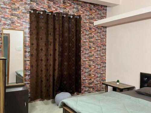 3BHK Vintage Golden Snow Suite