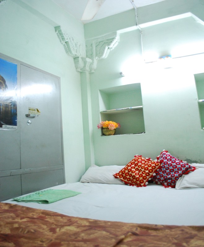 Santam Single Room(Full Room) - 1