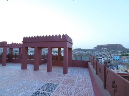 Chanod Haveli Home stay 