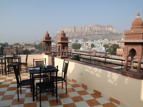 Fort & Lake View Stay in Jodhpur - Gallery - 17