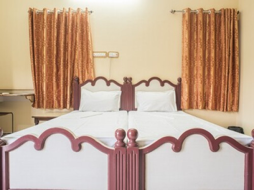 Fort & Lake View Stay in Jodhpur