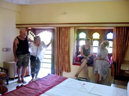 Fort & Lake View Stay in Jodhpur - Gallery - 12
