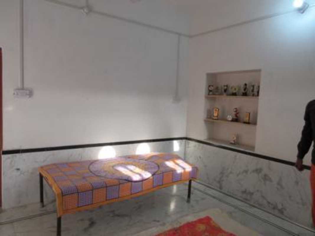 1(Single Bed) - 1