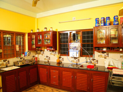 Mom&Pop Thyparambil Heritage