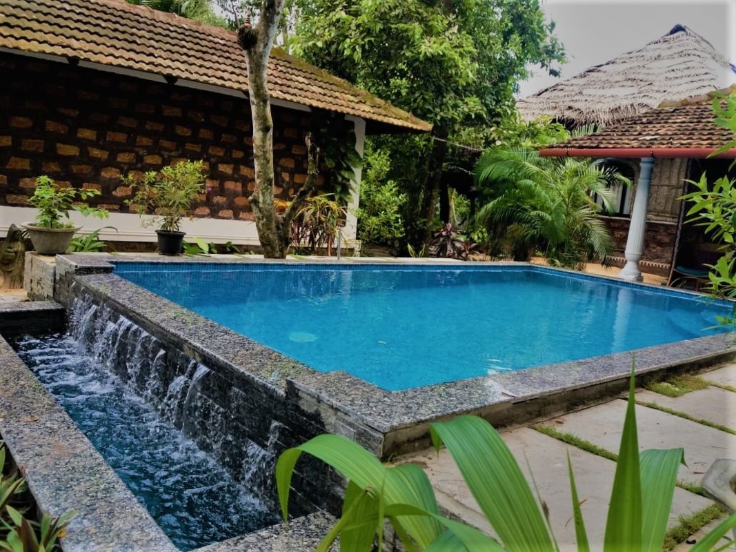 Red Stone Villa With Private Pool(Full Room) - 1