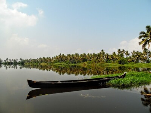 Village atmosphere in River Bank - Gallery - 14