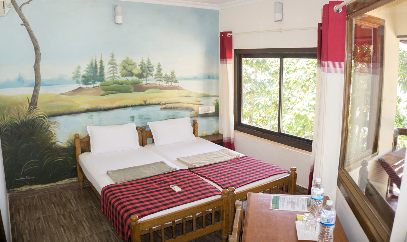 Royal Room (AC/Private Balcony)(Single Bed) - 1