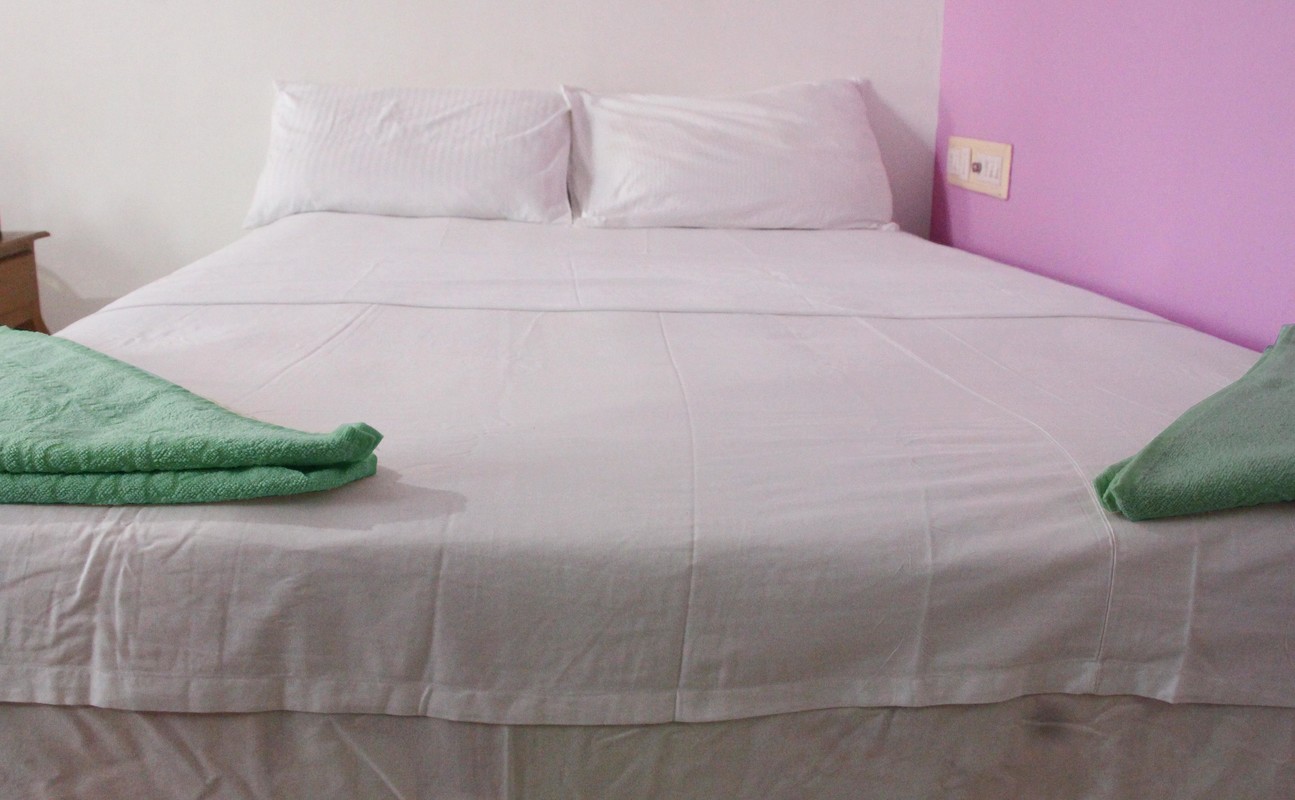 Deluxe Room With AC 2(Single Bed) - 1
