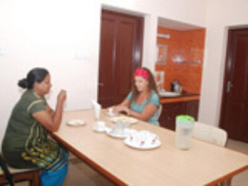 Friendly outdoors family in india  - Gallery - 3