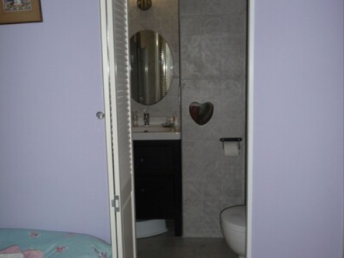 Jolie maison avec belle jardin et g