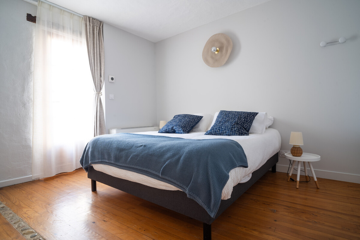 Vermenon Room(Single Bed) - Charming and cozy for 2 people - Gallery - 1