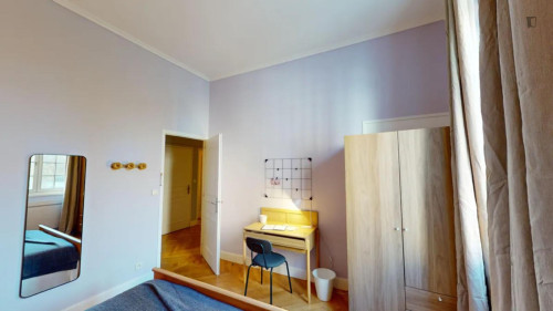 Nice double bedroom near Gare Part-Dieu V.Merle metro station