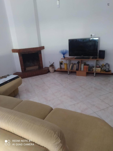 Lovely Single Bedroom in Caldelas