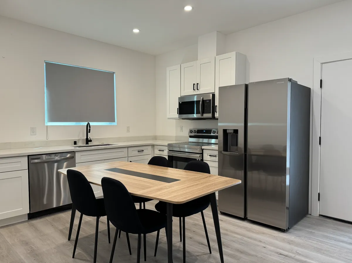  3 Beds 3 Baths - 1  -  1725 Berkeley Way  - Gallery -  6
