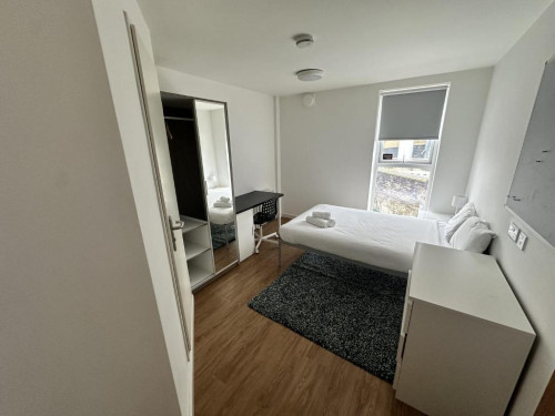 Cosy Budget En-suites, Optional Kitchen, Liverpool