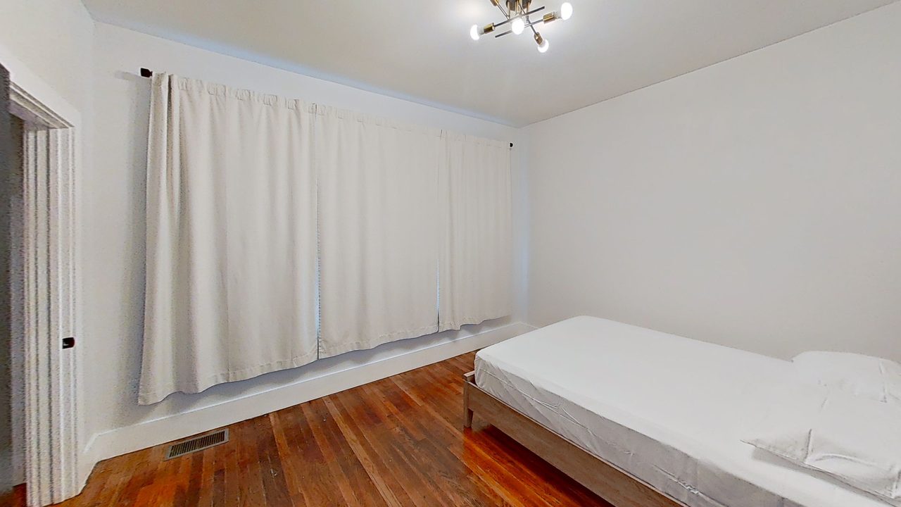  #1901: Roxbury - Queen Bedroom D  -  #1901: Roxbury  - Gallery -  2
