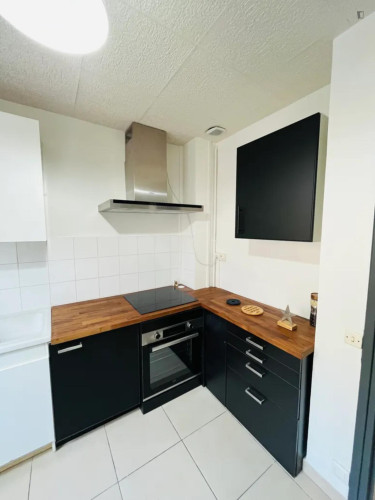 Welcoming double bedroom near Croix-Rousse metro