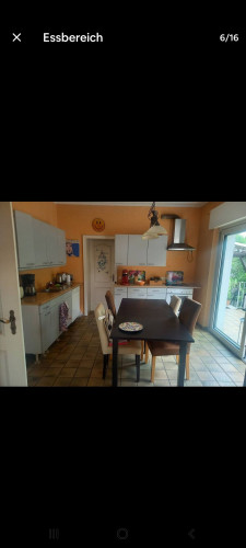 Große Wohnung mit Kamin und großem Garten