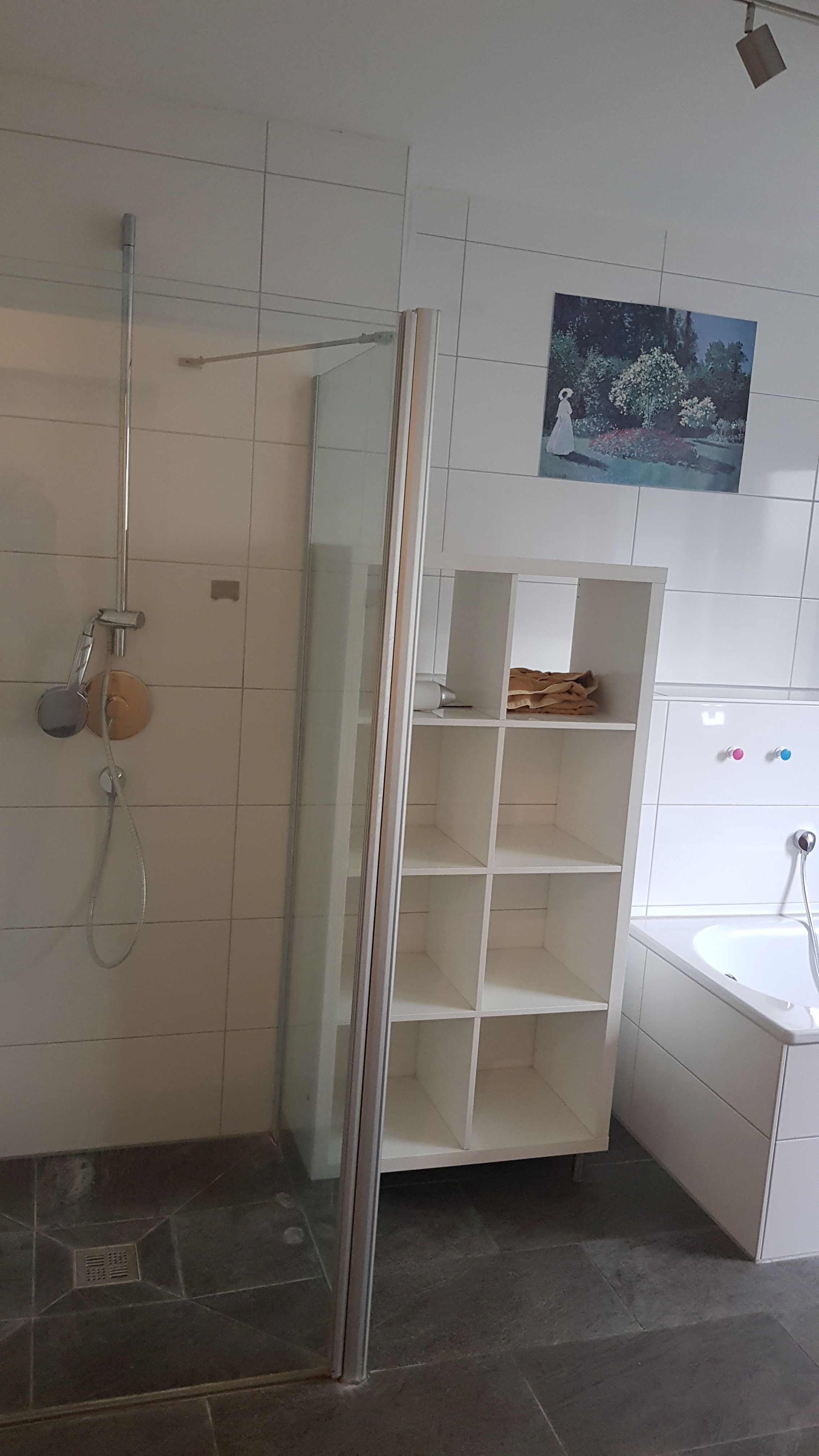  Familienfreundliche Wohnung In Fantastischer Lage Mit Gehobener Ausstattung  -  Familienfreundliche Wohnung in fantastischer Lage mit gehobener Ausstattung  - Gallery -  9