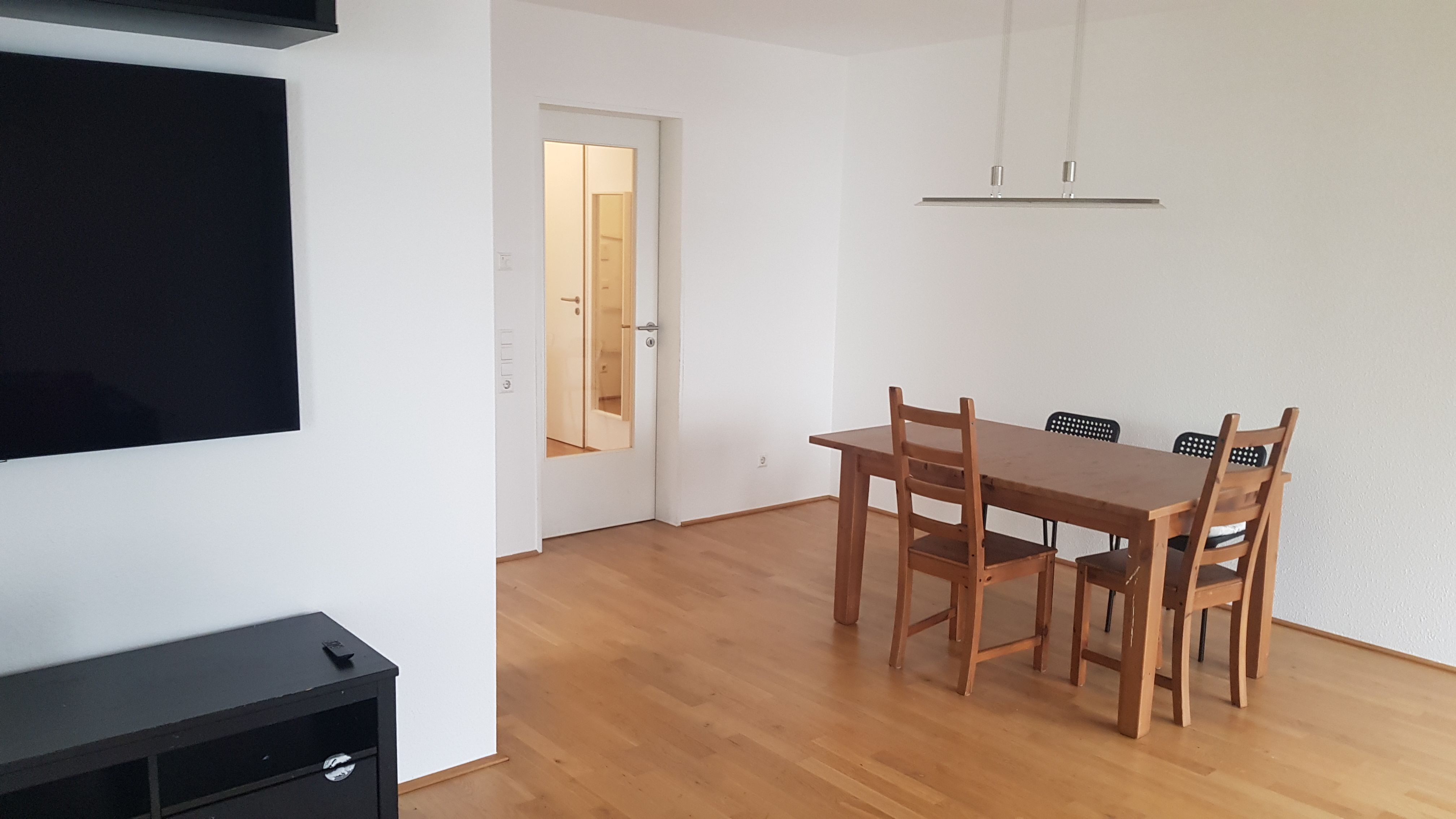  Familienfreundliche Wohnung In Fantastischer Lage Mit Gehobener Ausstattung  -  Familienfreundliche Wohnung in fantastischer Lage mit gehobener Ausstattung  - Gallery -  13
