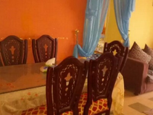 Cosy apartment just off Main Street