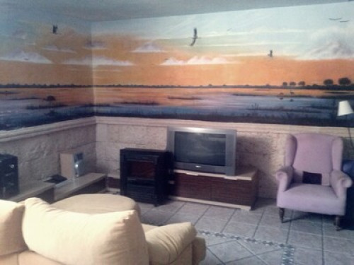 Family friend to all  - Gallery -  5