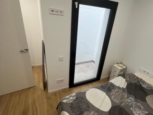 Habitación en piso nuevo con wifi