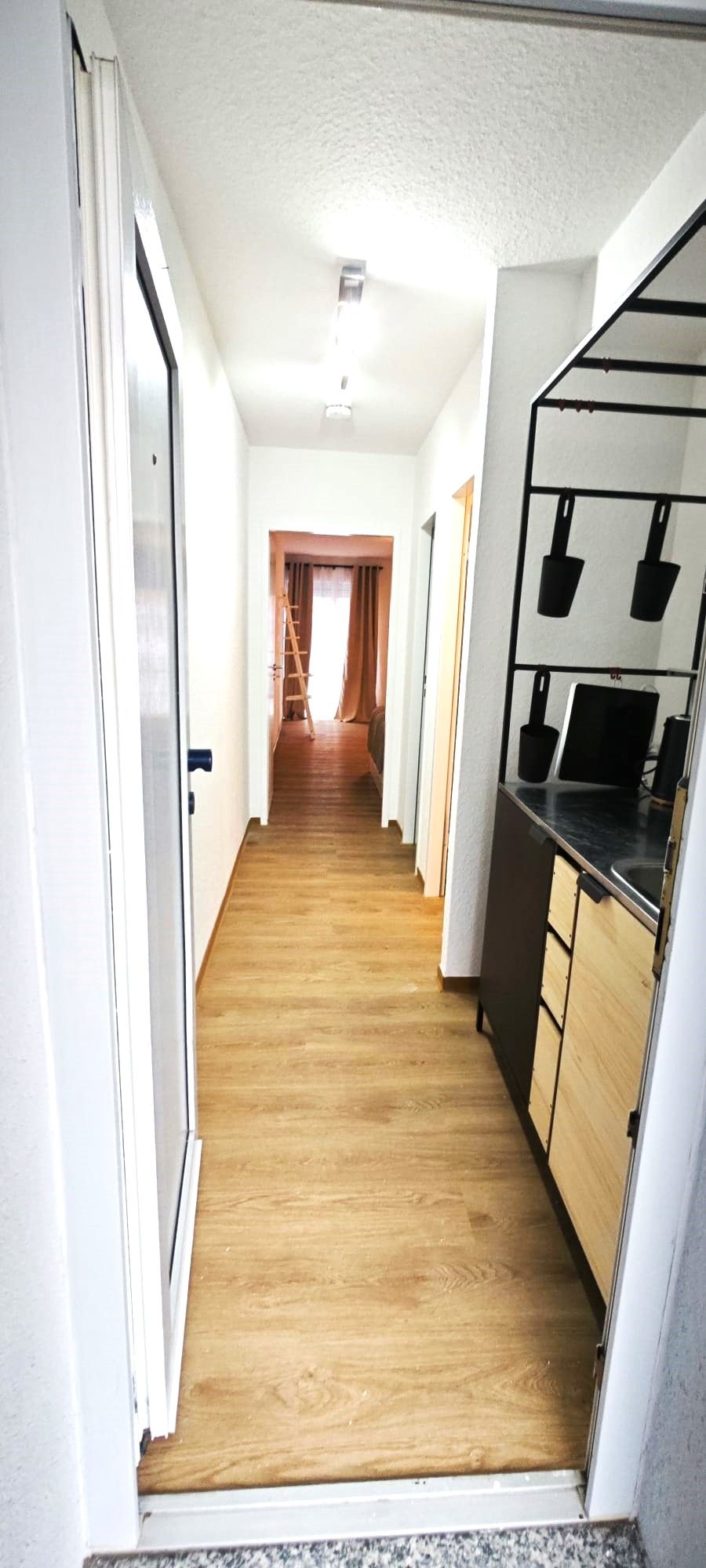  Furnished 3 Room Flat In Neubrunn, Suitable For Shared Flat  -  Furnished 3 room flat in Neubrunn, suitable for shared flat  - Gallery -  1