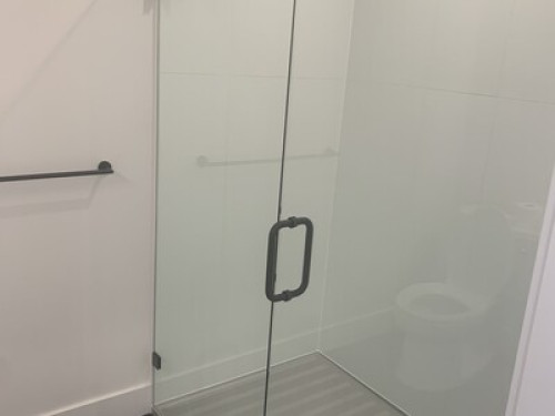 Clean and furnished room for rent 