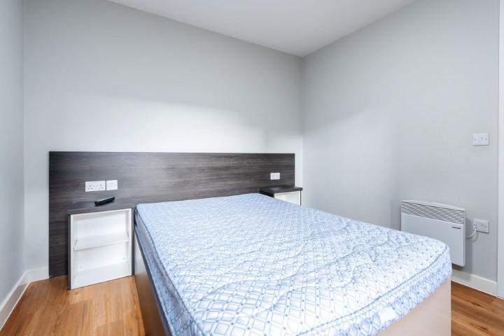 One Bedroom Apartment - 1