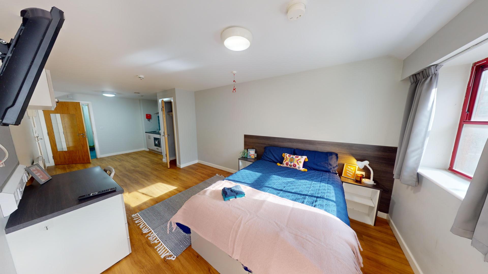  Deluxe Studio  -  Avalon Court  - Gallery -  9