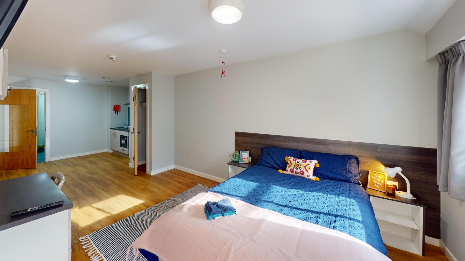  Deluxe Studio  -  Avalon Court  - Gallery -  1