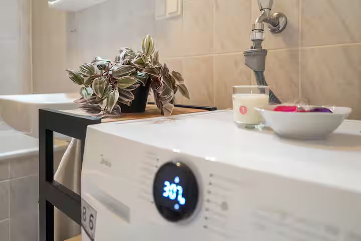 7Seas City-Apartment L Design L Balkon | Netflix - 7Seas City-Apartment l Design l Balkon | Netflix - Gallery - 2