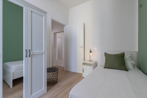 Modern Single Bedroom in a Shared Apartment in Florence