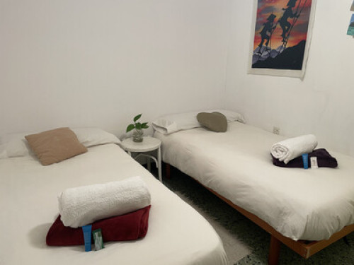 Well located private room - Gallery - 7