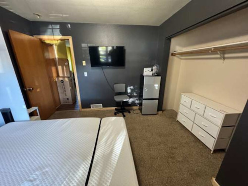Fully Furnished/Private Bathroom - Gallery - 10
