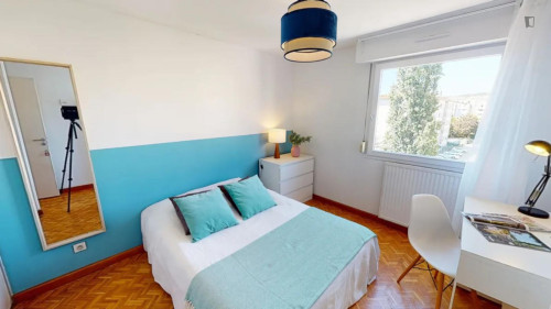 Inviting double bedroom in Gerland