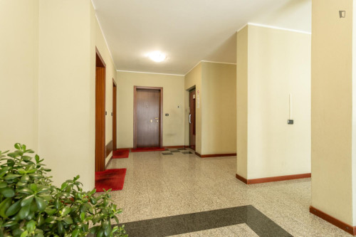 Welcoming 4-bedroom apartment near Parco La Spezia