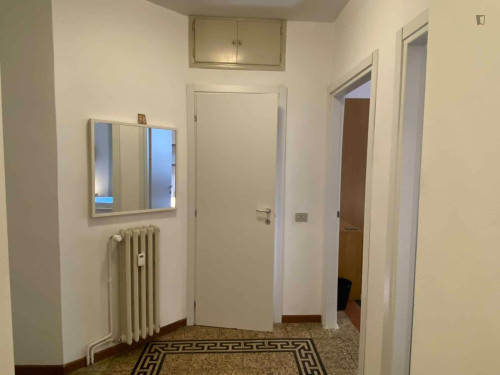 Welcoming 3-bedroom apartment near Università Bocconi