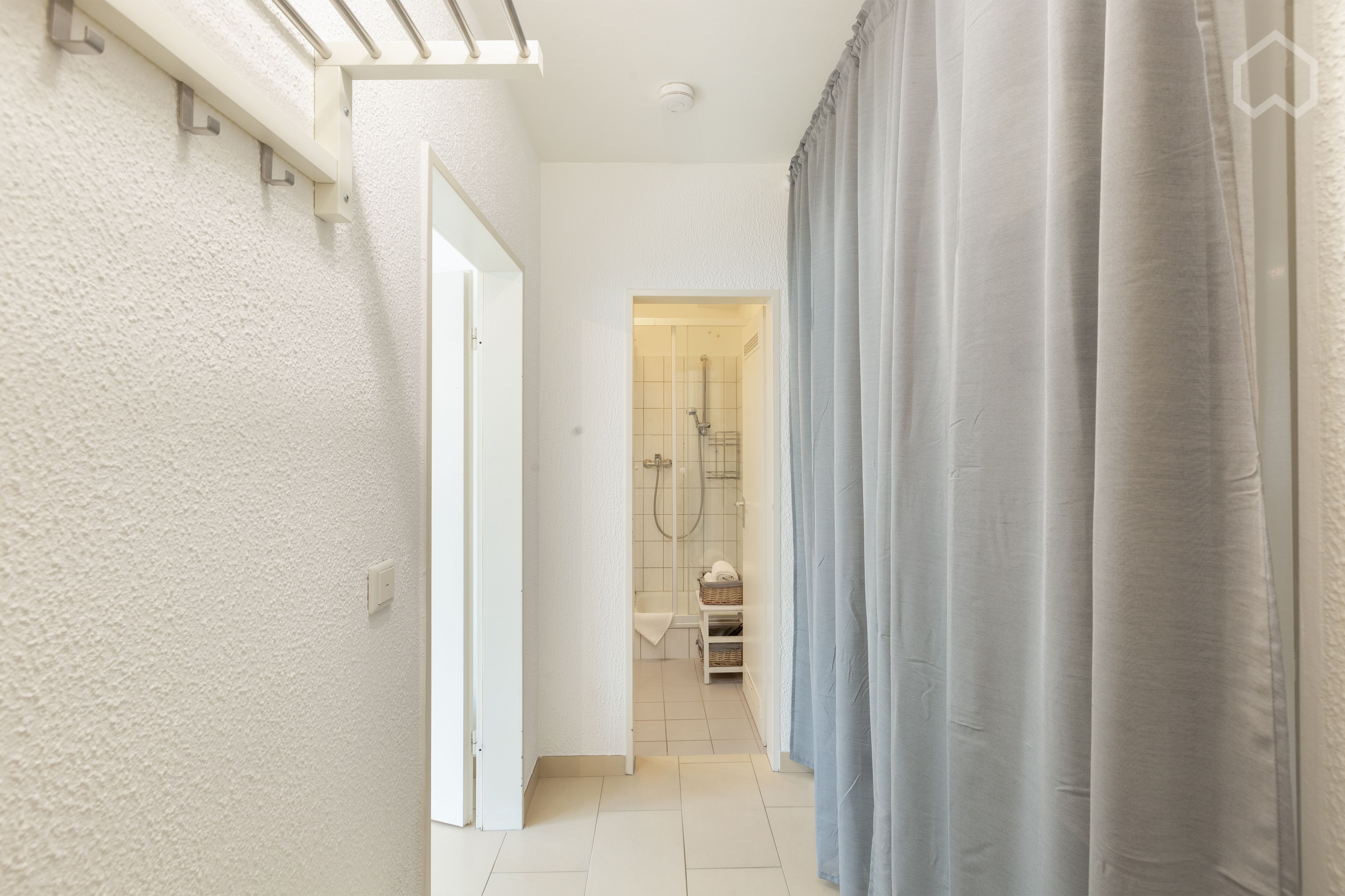 Bright, Modern Apartment In The City Centre Of Leverkusen (close To Main Station, Car Park Optional) - 6