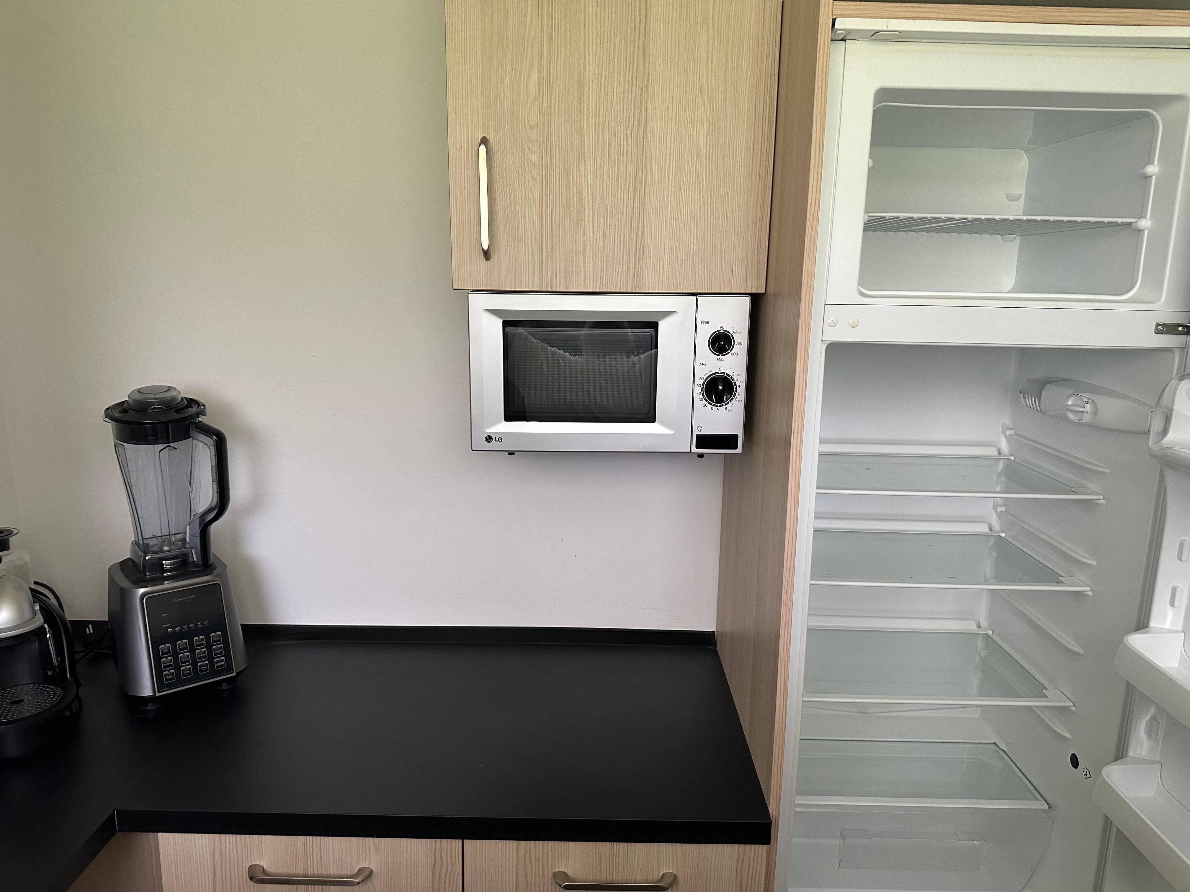 Möblierte 1-Zimmerwohnung Mit Garten In Erlangen-Sieglitzhof – 1.500 € Inkl. NK - Möblierte 1-Zimmerwohnung mit Garten in Erlangen-Sieglitzhof – 1.500 € inkl. NK - Gallery - 3