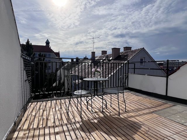 2 Separate Bedrooms | Central | Fully Equipped Kitchen | Terrace | Near Uniklinik And Josefinum - 7