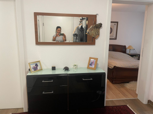 Hochwertig voll möblierte 2–Raum Wohnung mit Garten in Besigheim zur Zwischenmiete