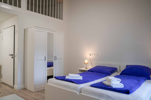 Modern, awesome suite in Esgrus