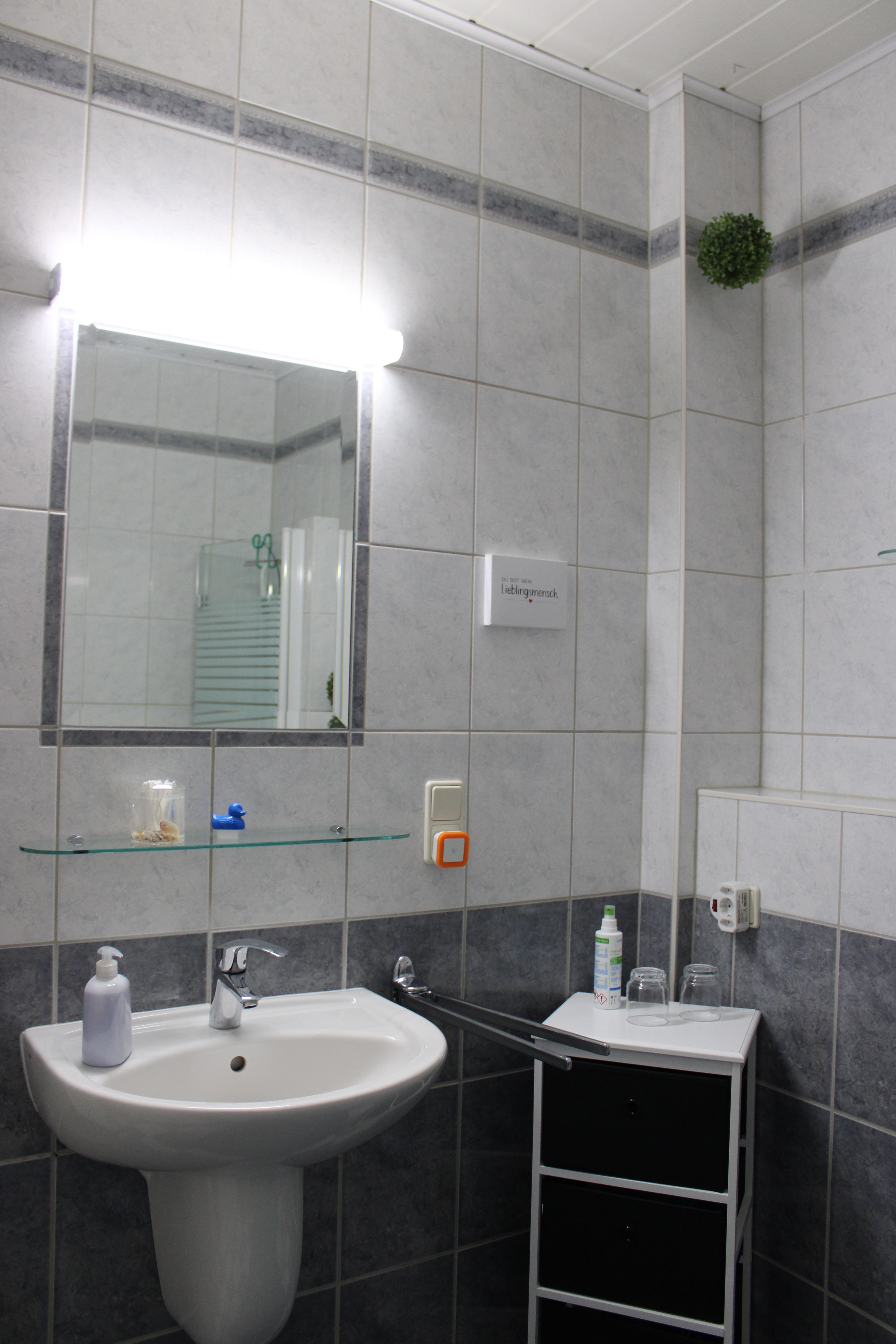 Balconyapartment , Near Central Railway Station And Garden - 11