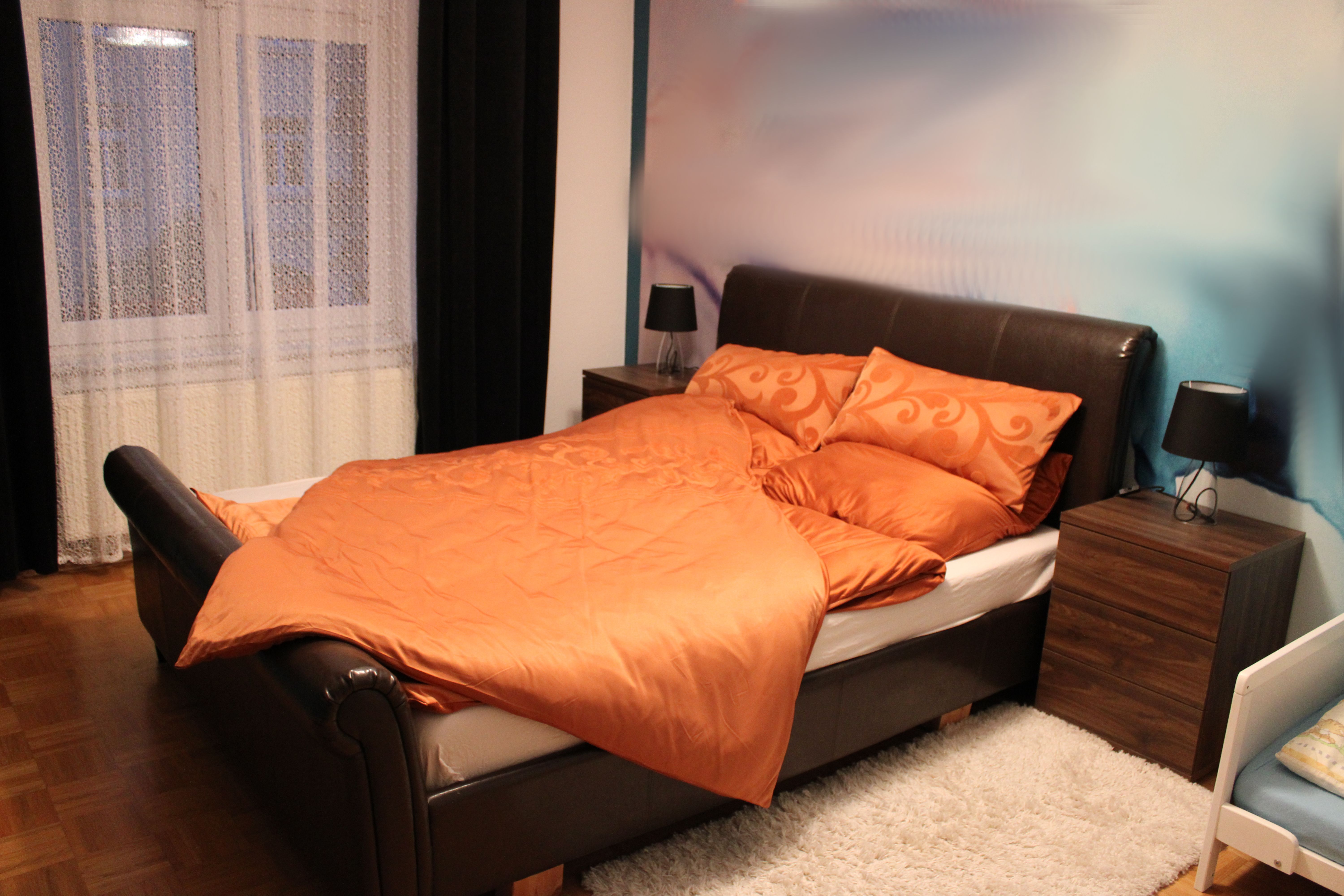 Balconyapartment , Near Central Railway Station And Garden - 17