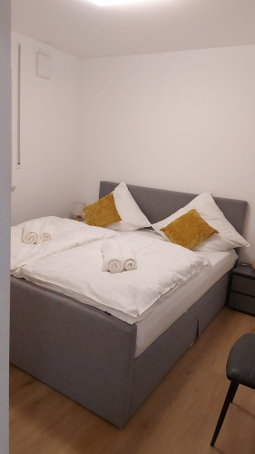 Modernes Design-Apartment | 15 Min to Regensburg