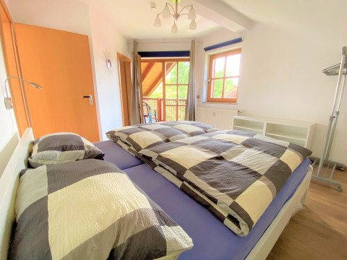 Modern 2-room apartment by the lake with top amenities.