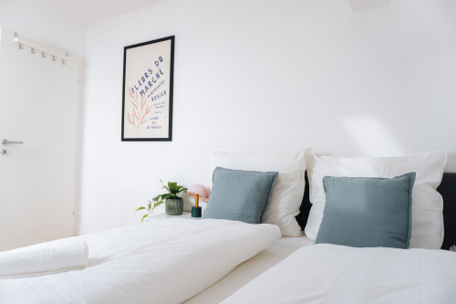 Gorgeous, cute studio